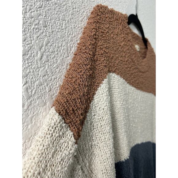 Colorblock Crew Neck Sweater - Brown, Cream, and Gray - Picture 3 of 10